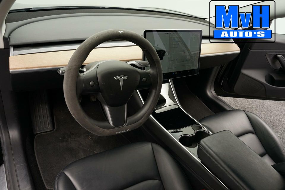 Tesla Model 3 Standard RWD Plus 60 kWh|AUTOPILOT|PANO|NAP|LEER