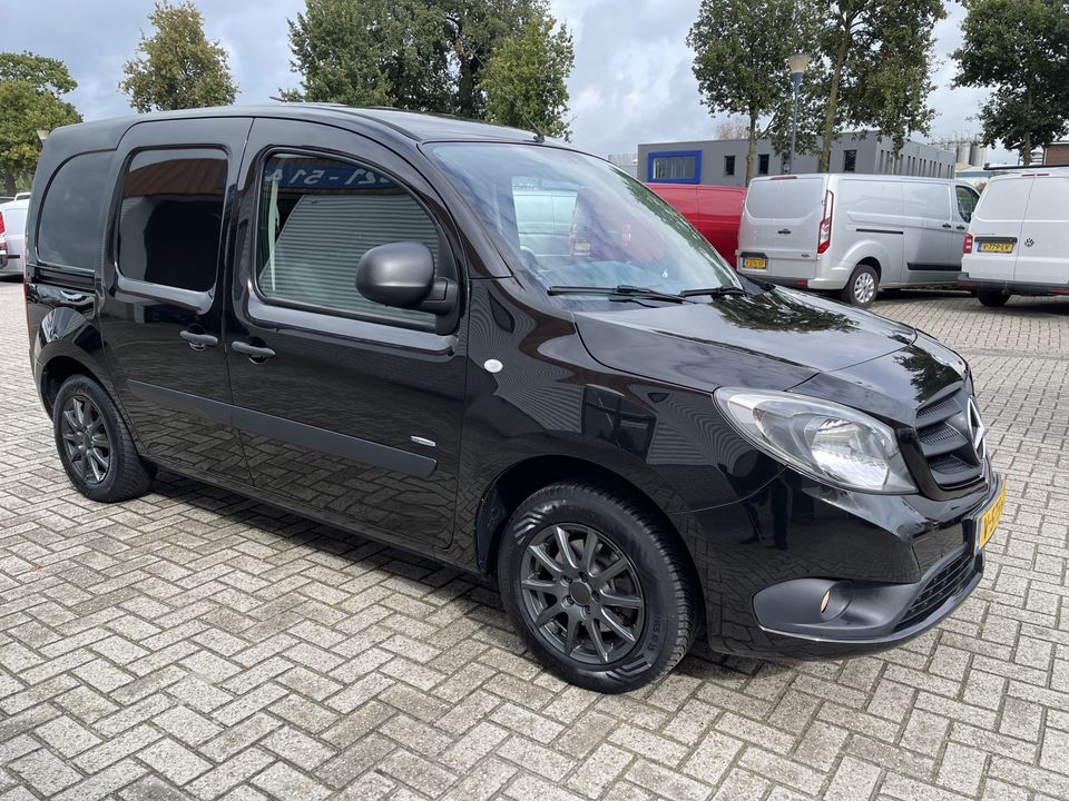 Mercedes-Benz Citan 108 CDI BlueEFFICIENCY euro 6 diesel / vaste prijs rijklaar € 8950 ex btw / lease vanaf € / airco / zwart metallic / lichtmetalen velgen