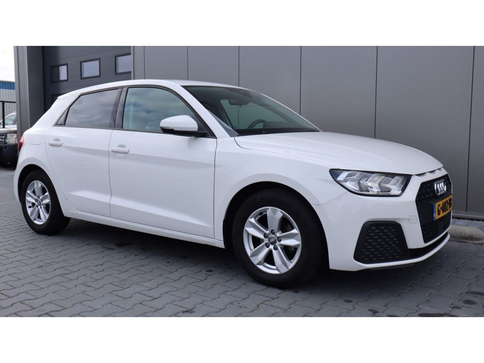 Audi A1 Sportback 25 TFSI | Digi Cockpit | Privat Glas | Media | Cruise Control. VERKOCHT