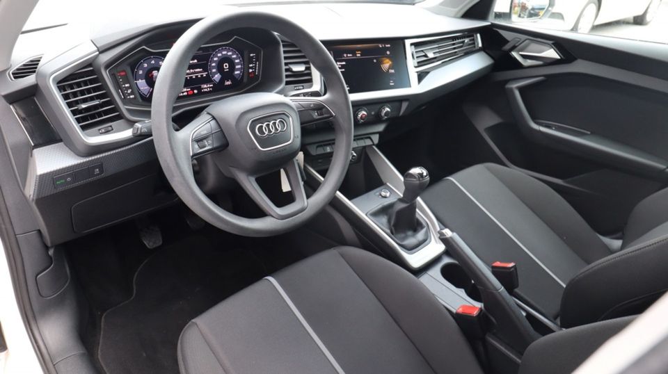 Audi A1 Sportback 25 TFSI | Digi Cockpit | Privat Glas | Media | Cruise Control. VERKOCHT