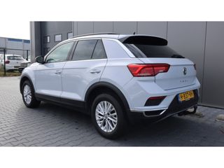 Volkswagen T-Roc 1.5 TSI Style | Apple Android | Led | Trekhaak | PDC | Nav