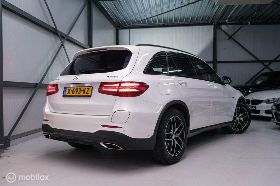 Mercedes-Benz GLC 350e 4MATIC AMG Line | Luchtvering | Adaptive | Trekhaak | Hybride | Plug in |