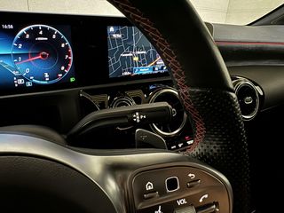 Mercedes-Benz A-Klasse 200 AMG Pano Nightpakket Widescreen NAP