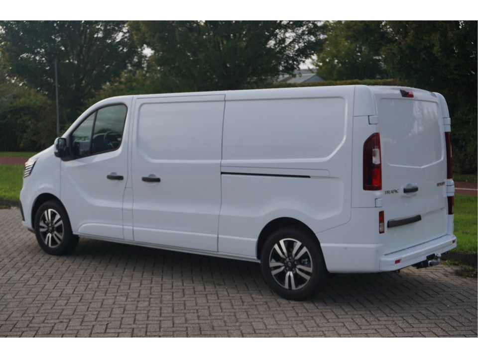 Renault Trafic 2.0 170PK L2H1 EDC Automaat Navi, LM Velg, Betimmering, Trekhaak, 2x Schuifdeur!! NR. 305