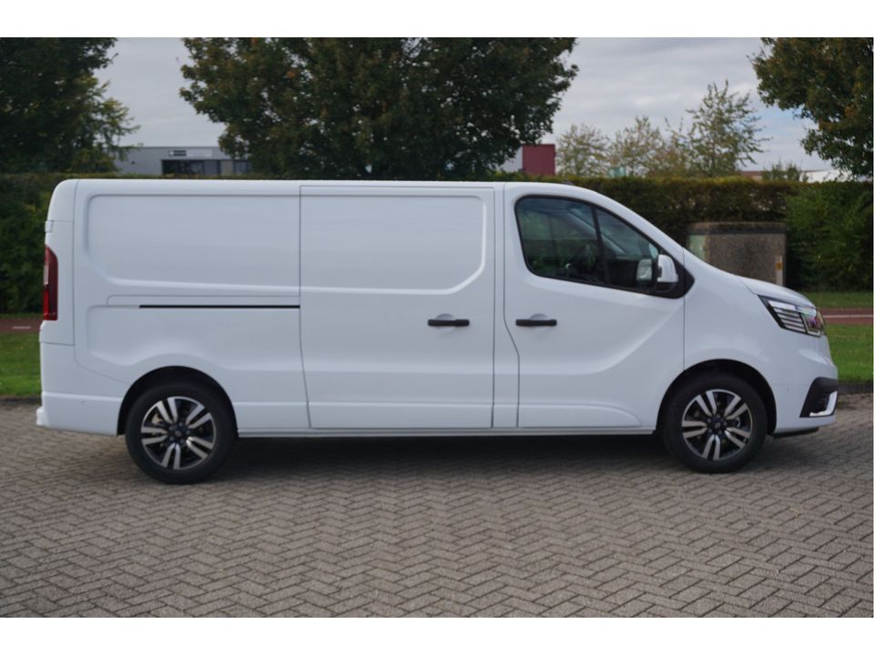 Renault Trafic 2.0 170PK L2H1 EDC Automaat Navi, LM Velg, Betimmering, Trekhaak, 2x Schuifdeur!! NR. 305