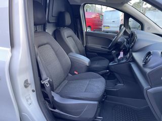 Mercedes-Benz Citan 108 CDI L1 Pro / vaste prijs rijklaar € 15.950 ex btw / lease vanaf € 292 / airco / cruise / trekhaak / apple carplay android auto / schuifdeur !