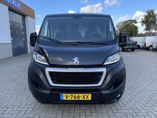 Peugeot Boxer 330 2.0 BlueHDI 130pk L1H1 Premium Pack / vaste prijs rijklaar € 12.950 ex btw / euro 6 diesel / airco / cruise / navi / camera / bijrijdersbank / trekhaak 2500 kg