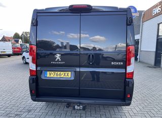 Peugeot Boxer 330 2.0 BlueHDI 130pk L1H1 Premium Pack / vaste prijs rijklaar € 12.950 ex btw / euro 6 diesel / airco / cruise / navi / camera / bijrijdersbank / trekhaak 2500 kg