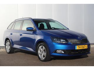 Škoda Fabia Combi 1.0 TSI Style 95PK RS Stoelen Navigatie Clima Cruise 16 inch LMV Parkeersensor Getint Glas Zwarte Hemel