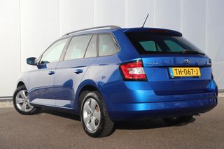 Škoda Fabia Combi 1.0 TSI Style 95PK RS Stoelen Navigatie Clima Cruise 16 inch LMV Parkeersensor Getint Glas Zwarte Hemel