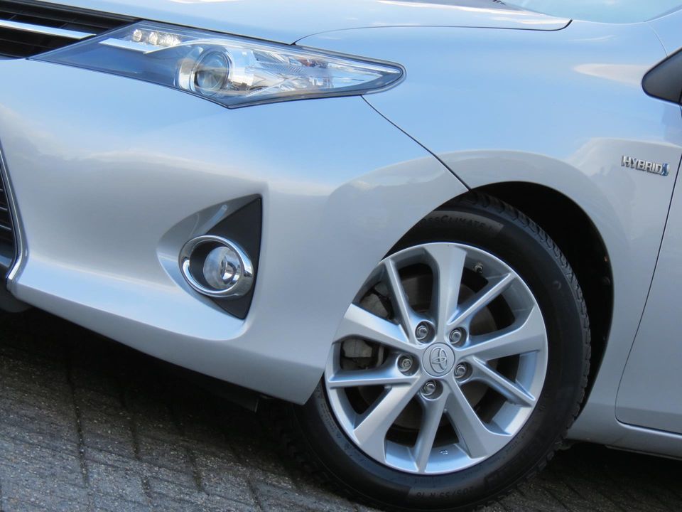 Toyota Auris Touring Sports 1.8 Hybrid Lease DEALER ONDERHOUDEN | 81.632 KM NAP| PANORAMADAK | NAVI | CAMERA | CLIMA-AIRCO |