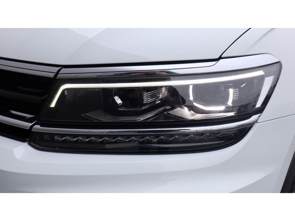 Volkswagen Tiguan 1.5 TSI Highl. Bus R | R-line | Pano | Led | Black Style | Trekh