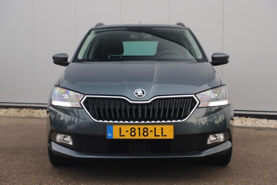 Škoda Fabia Combi 1.0 TSI Business Edition 95PK Keyless 16 inch Navigatie Clima Stoelverwarming Cruise Parkeersensor