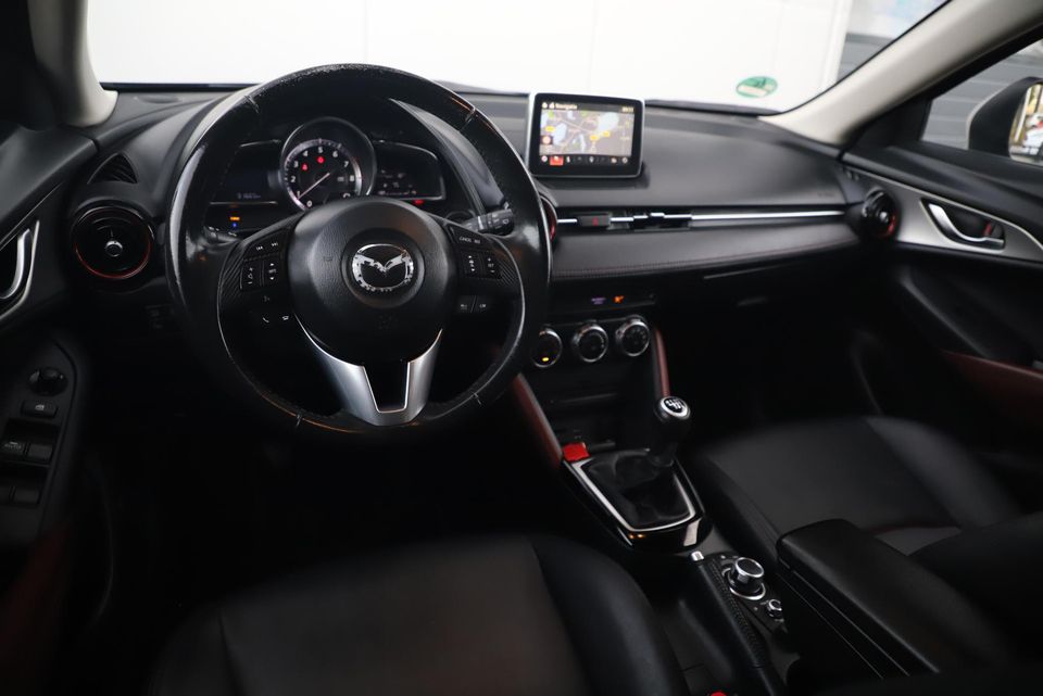 Mazda CX-3 2.0 SkyActiv-G 120 GT-M Trekhaak Keyless Vol Leder HUD Navigatie Camera Stoelverwarming 18 inch LMV Bose Audio Full LED Getint Glas