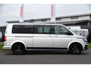 Volkswagen Transporter 2.0 TDI L2H1 30 DC Bulli Adaptieve Cruise, Camera, 199PK, LED, Leder, Automaat, Sensoren, Elektrische Deur, Carplay,