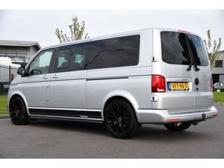 Volkswagen Transporter 2.0 TDI L2H1 30 DC Bulli Adaptieve Cruise, Camera, 199PK, LED, Leder, Automaat, Sensoren, Elektrische Deur, Carplay,