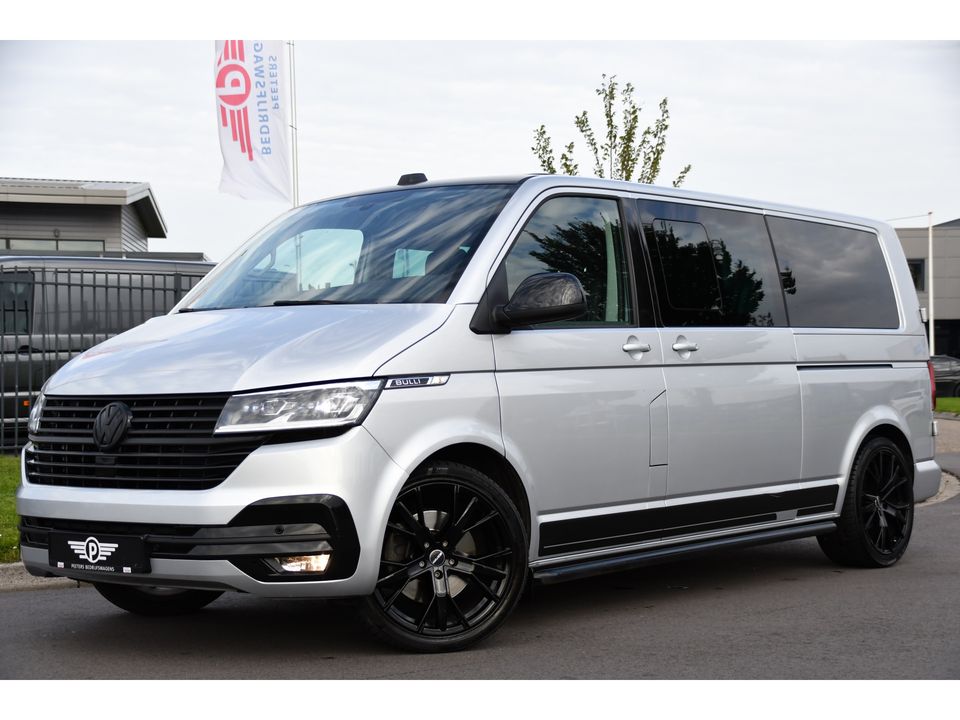 Volkswagen Transporter 2.0 TDI L2H1 30 DC Bulli Adaptieve Cruise, Camera, 199PK, LED, Leder, Automaat, Sensoren, Elektrische Deur, Carplay,