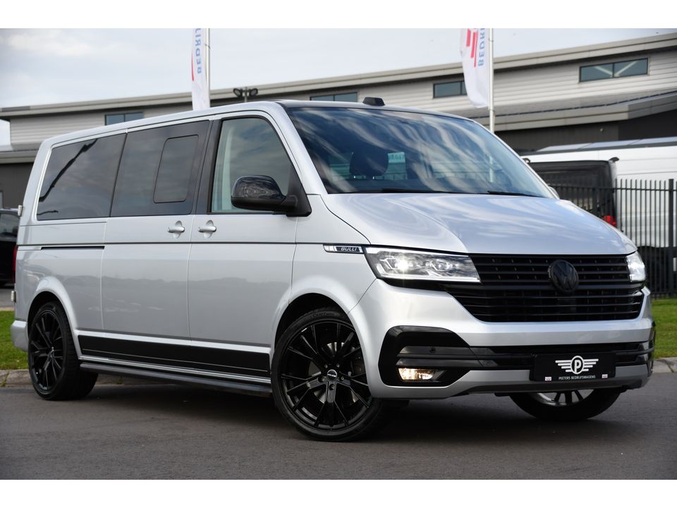 Volkswagen Transporter 2.0 TDI L2H1 30 DC Bulli Adaptieve Cruise, Camera, 199PK, LED, Leder, Automaat, Sensoren, Elektrische Deur, Carplay,