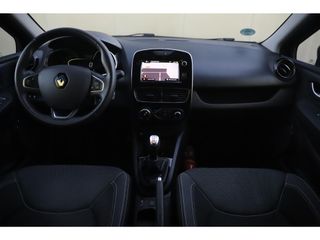 Renault Clio Estate 1.5 dCi Intens Keyless 16 inch LMV Navigatie Clima Cruise Parkeersensor Carplay Android Bluetooth