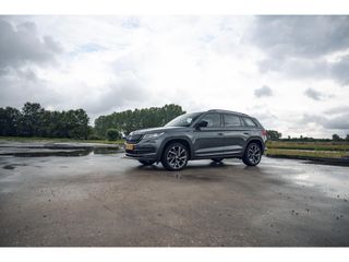 Škoda Kodiaq 1.5 TSI Sportline Business 7p. | LEDER | PANO | TREKHAAK | ADAPTIVE CRUISE