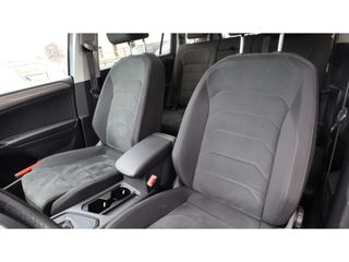 Volkswagen Tiguan Allspace 1.5 TSI CL | 7 Persoons | 19 inch R line | Panoramadak | Mooi