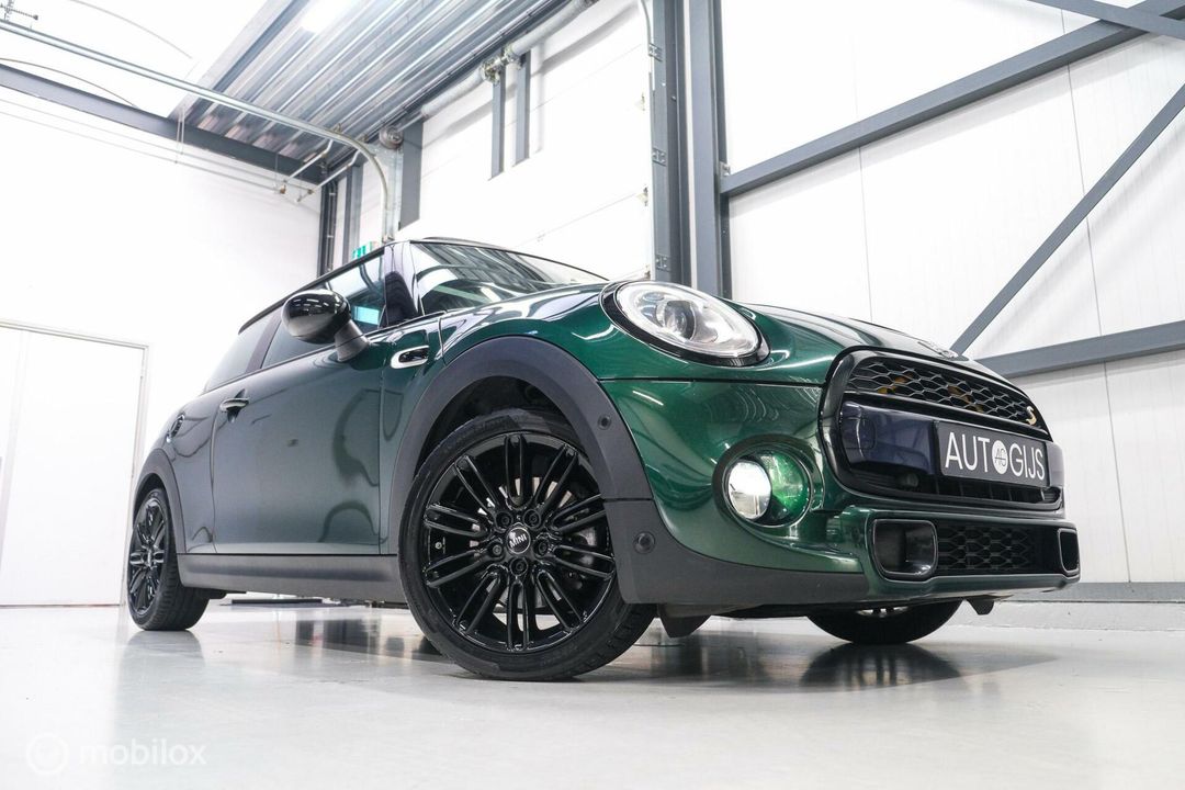 MINI Mini 2.0 Cooper S Chili Serious Business