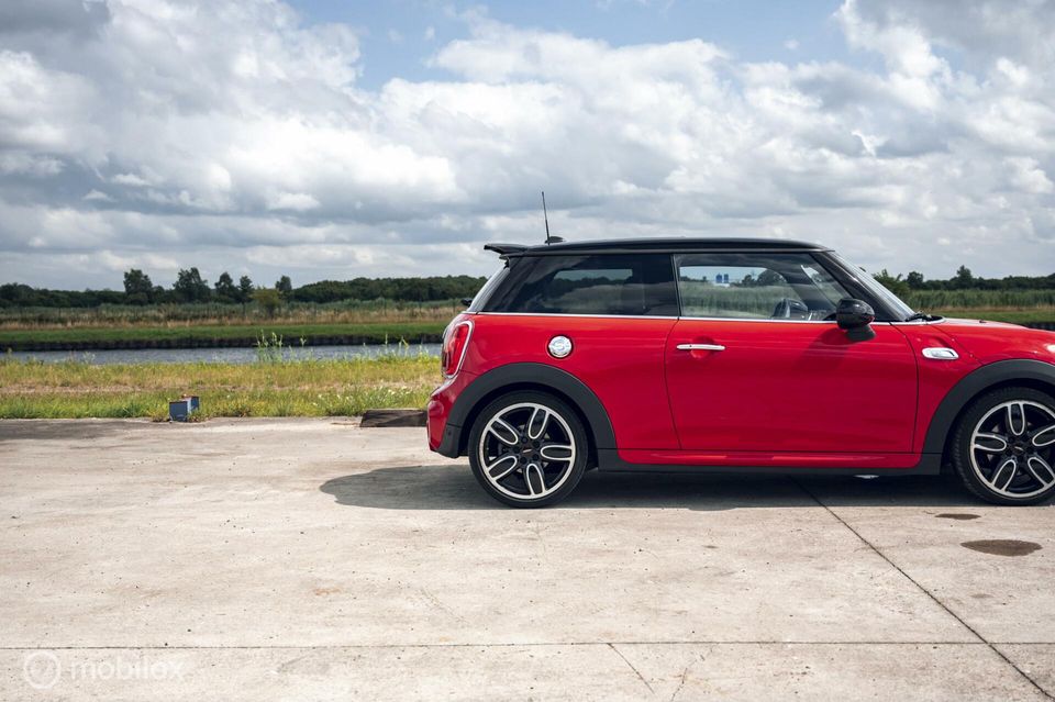 MINI 2.0 Cooper S JCW Chili Serious Business