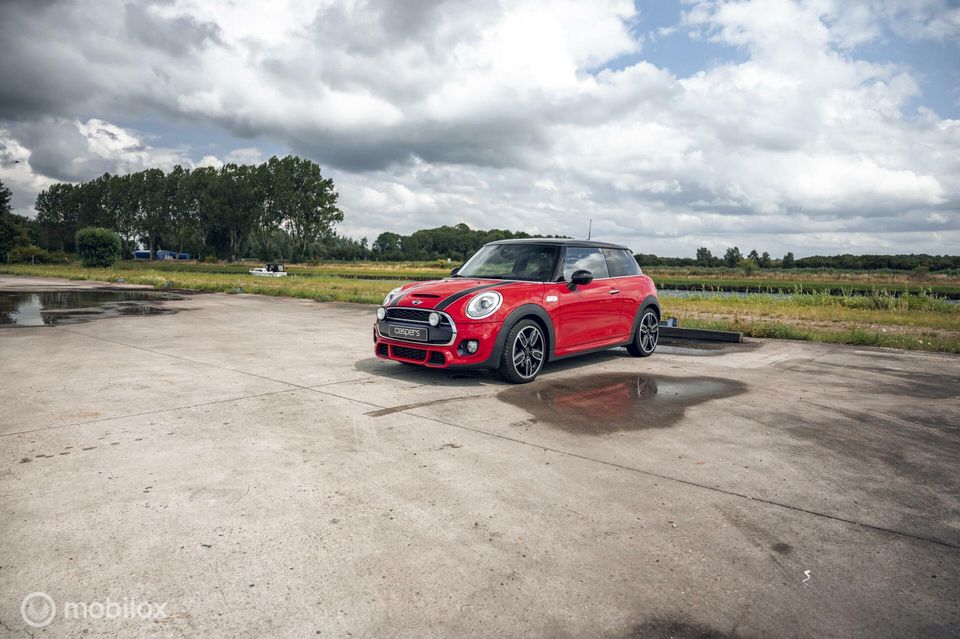 MINI 2.0 Cooper S JCW Chili Serious Business