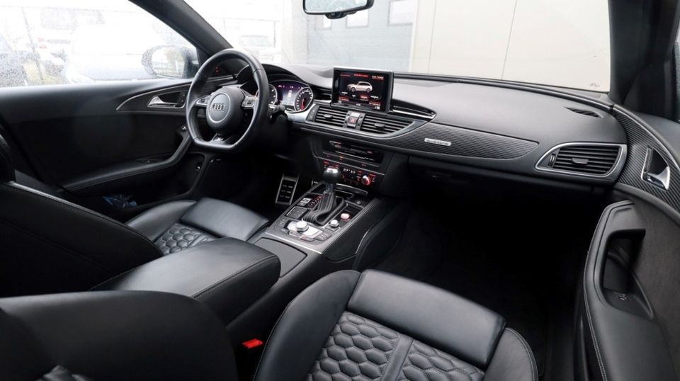 Audi A6 Avant 4.0 TFSI RS6 q. performance | Pano | Bose | ACC