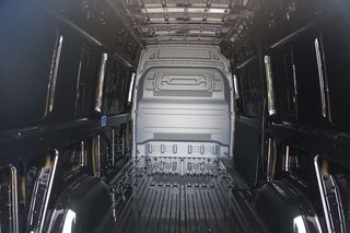 Mercedes-Benz Sprinter 317CDI Pro L2H2 10.25" Mbux Navi, Cam, Gev. Stoel, 3.5T Trekhaak, LED!! NR. R451*