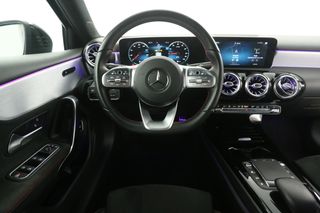 Mercedes-Benz A-Klasse 250e AMG Hybride 262PK Automaat Pano Clima Camera Virtual Sfeerverl. LED Navi 18"LMV