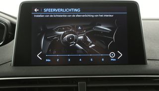 Peugeot 5008 1.2 PureTech Automaat 7 Persoons Sfeerverl Clima 360Camera Carplay Cruise PDC Navi Virtual LED 19"LMV Trekhaak