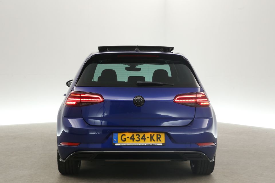 Volkswagen Golf 1.5 TSI R-Line 150PK Automaat Pano Clima ACC Camera Carplay LED Navi Virtual 17"LMV PDC