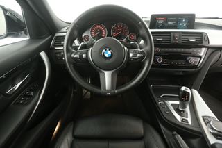 BMW 3-serie 330e M-Sport Hybride 184PK Automaat LED Clima Camera Cruise Carplay PDC Navi 18"LMV Leder