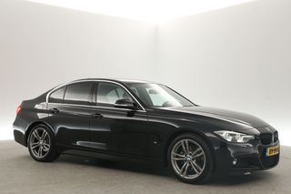 BMW 3-serie 330e M-Sport Hybride 184PK Automaat LED Clima Camera Cruise Carplay PDC Navi 18"LMV Leder