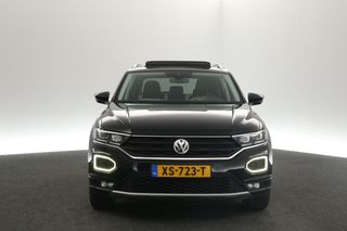 Volkswagen T-Roc 1.5 TSI 150PK Panoramadak ACC Clima Carplay Virtual Navi LED 17"LMV PDC