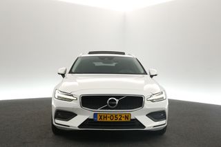 Volvo V60 2.0 T5 Momentum 250PK Automaat Clima Pano Carplay Camera Cruise Virtual Navi PDC Leder Head-up 18''LMV Trekhaak