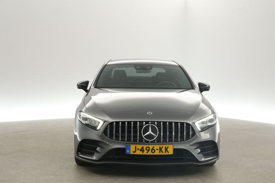 Mercedes-Benz A-Klasse 180 AMG Automaat Clima Camera Cruise Sfeerverl. LED Virtual Navi 18"LMV PDC