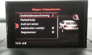 Audi Q2 35 TFSI S-line 150PK Automaat Pano Clima Cruise PDC Navi LED 18"LMV Trekhaak