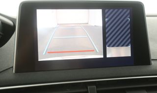 Peugeot 3008 1.2 PureTech Automaat Clima Camera Carplay Cruise LED PDC Navi Lane-Assist LMV