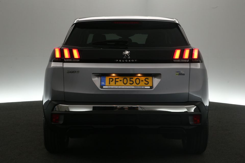 Peugeot 3008 1.2 PureTech Automaat Clima Camera Carplay Cruise LED PDC Navi Lane-Assist LMV