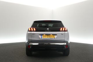 Peugeot 3008 1.2 PureTech Automaat Clima Camera Carplay Cruise LED PDC Navi Lane-Assist LMV