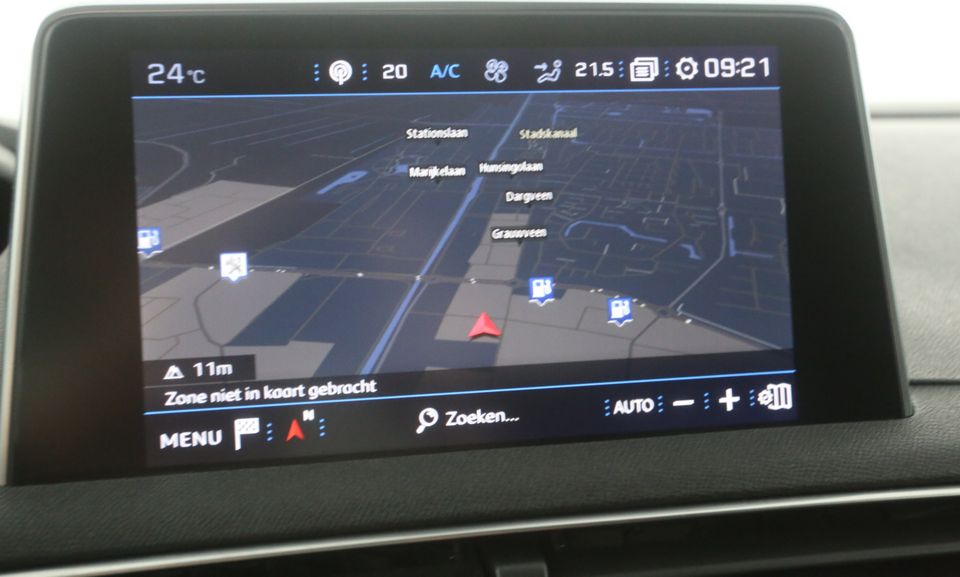 Peugeot 3008 1.2 PureTech Automaat Clima Camera Carplay Cruise LED PDC Navi Lane-Assist LMV