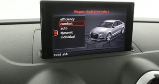 Audi A3 35 TFSI CoD S-Line 150PK Automaat Pano Carplay LED Clima Cruise Navi PDC 18''LMV