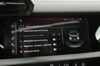 Audi A3 30 TFSI S-line Automaat Pano Clima Cruise Carplay LED Virtual Navi PDC 18"LMV