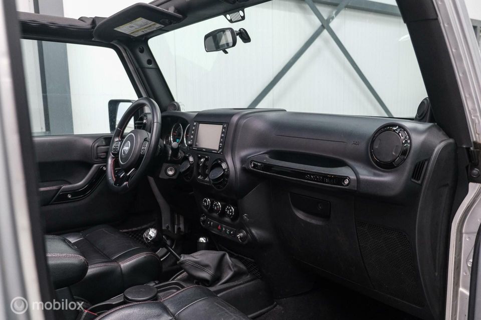 Jeep Wrangler Unlimited 2.8 CRD Sport | Leder | BTW| Hardtop | Nette staat | Grijs of geel kenteken | Handgeschakeld | 4x4