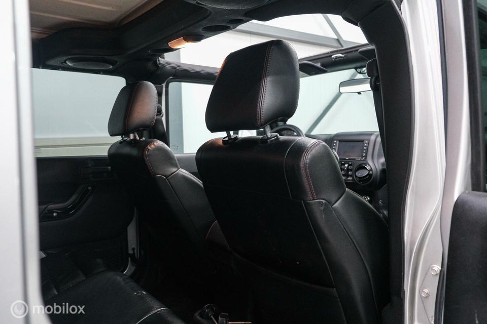 Jeep Wrangler Unlimited 2.8 CRD Sport | Leder | BTW| Hardtop | Nette staat | Grijs of geel kenteken | Handgeschakeld | 4x4