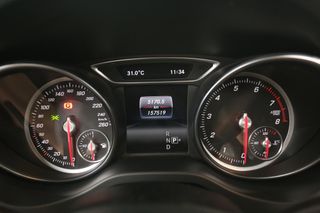 Mercedes-Benz CLA-Klasse 180 AMG Automaat Pano Camera LED Airco Cruise 18"LMV Keyless Navi PDC