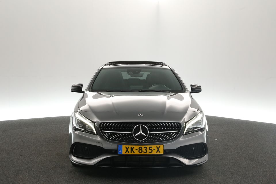 Mercedes-Benz CLA-Klasse 180 AMG Automaat Pano Camera LED Airco Cruise 18"LMV Keyless Navi PDC