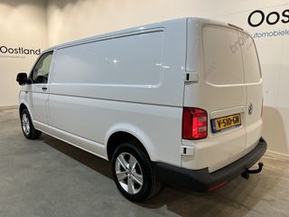 Volkswagen Transporter 2.0 TDI L2H1 / Airco / Cruise Control / Navigatie / Camera / Trekhaak / LMV / 3-Zits / 83.700 KM !!